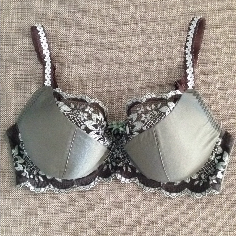 Gorgeous Kris Line Bra